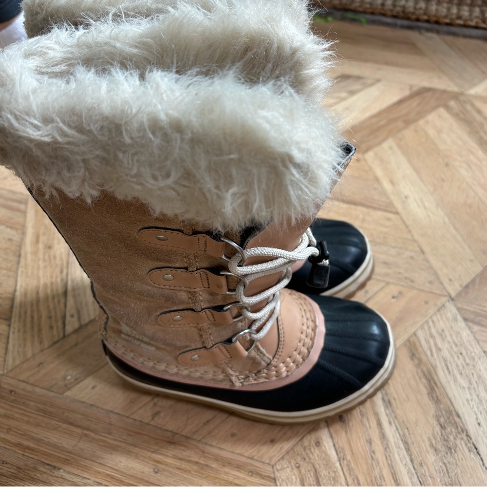 Kids Tan and Black Winter Boots